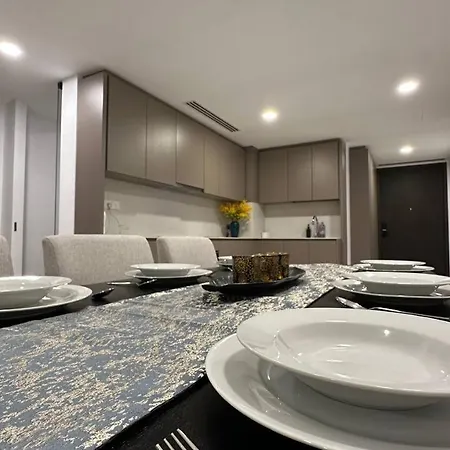 Klcc View 5 Star Suites At Eaton Residence Kuala Lumpur Bagian luar foto