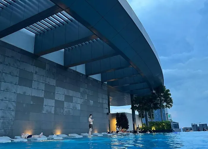 Klcc View 5 Star Suites At Eaton Residence