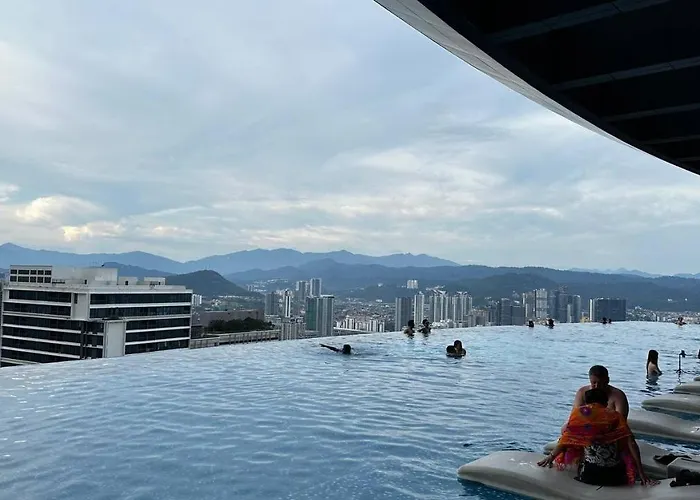 Klcc View 5 Star Suites At Eaton Residence